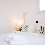Loom Ornos * Mykonos Town