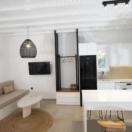 Loom Ornos Casa vacanze *